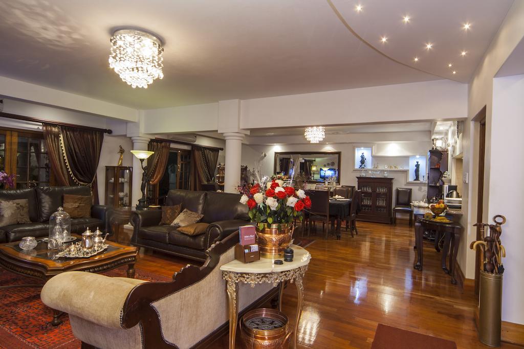 Hotel Aristo Manor à Richards Bay Extérieur photo