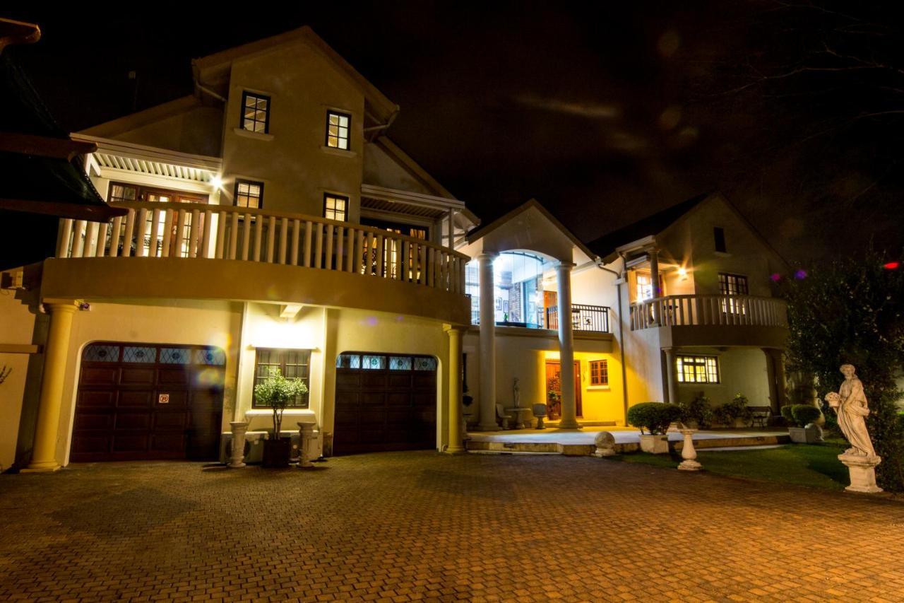 Hotel Aristo Manor à Richards Bay Extérieur photo